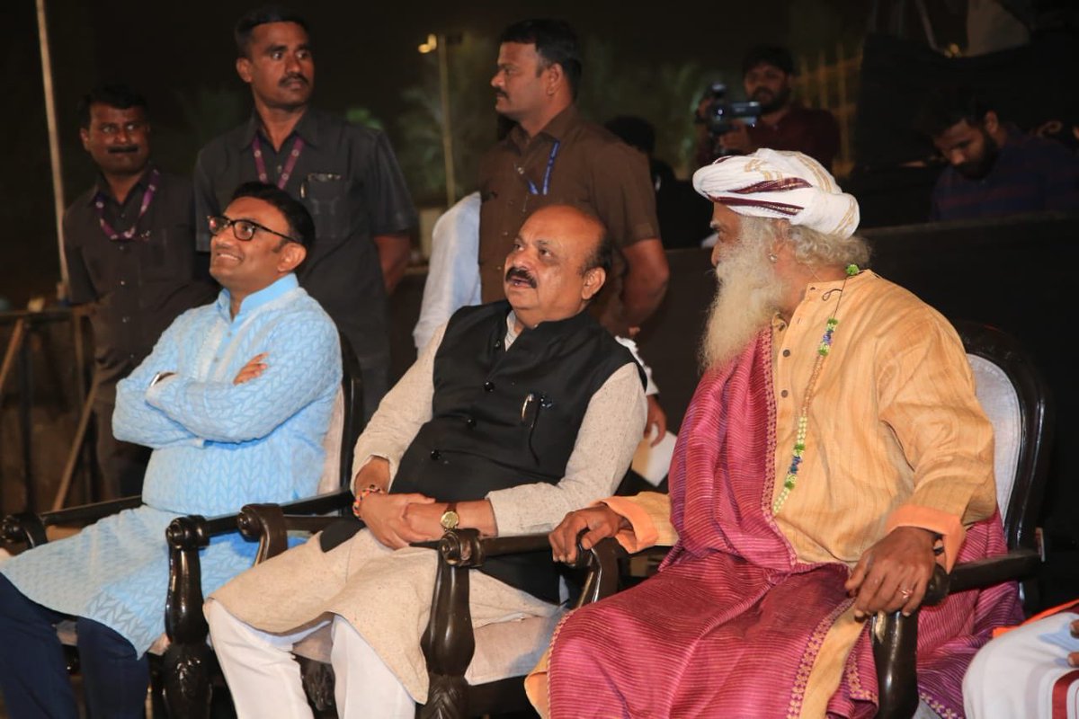 DrSudhakar_'s tweet photo. Participated in the inauguration ceremony of 112 feet high idol of 'Adiyogi Shiva' in the divine presence of Shri @SadhguruJV at 'Isha Yoga Centre', Chikkaballapur today.

Hon’ble CM @BSBommai inaugurated the statue of Adiyogi Shiva.

@ishafoundation https://t.co/0A9e3LaIQv