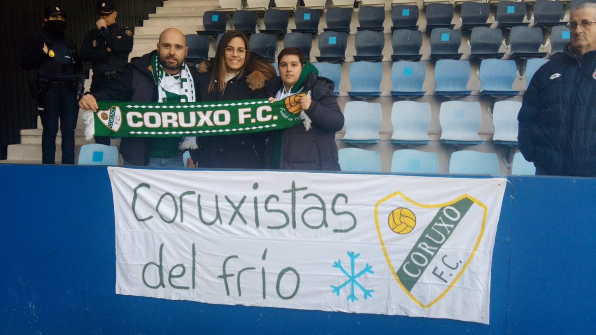 CoruxoFCoficial's tweet photo. Gracias a los Coruxistas del Frio por vuestro apoyo hoy en El Malecón
👏👏💪💪 https://t.co/A6KAIaommW