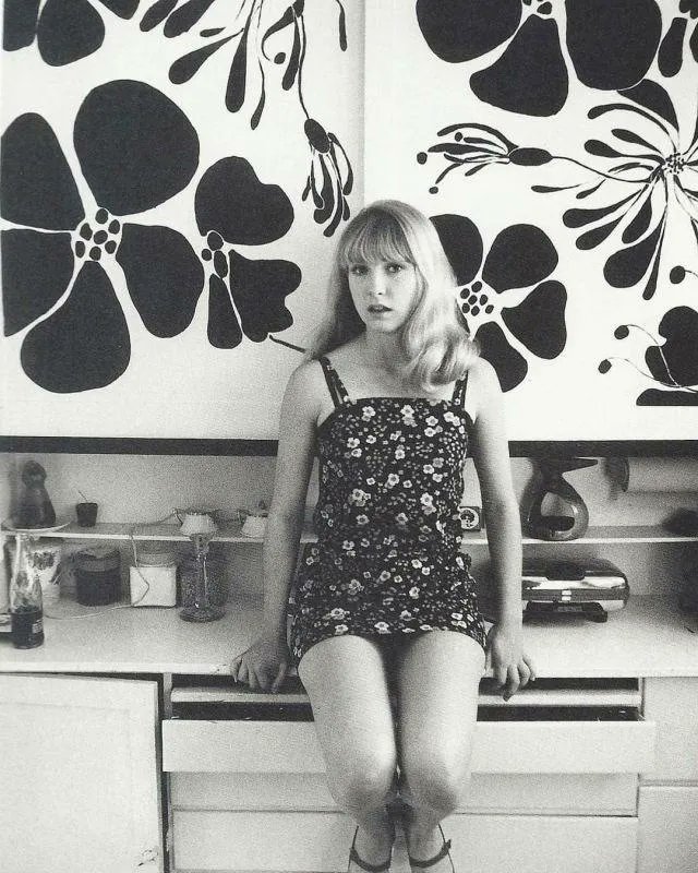 Sluts and Guts on Twitter: "Teri Garr 1965 photo by Dennis Hopper. #