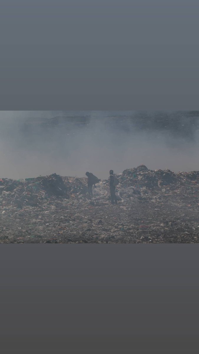 JamesWakibia's tweet photo. Waste pickers play an important role in the circular economy unfortunately most of the time they operate in a tough, sometimes toxic environment. For a while, I have interacted with them but to better understand the important work they do, I will be trying to walk in their shoes. https://t.co/ApTRYXg9uL