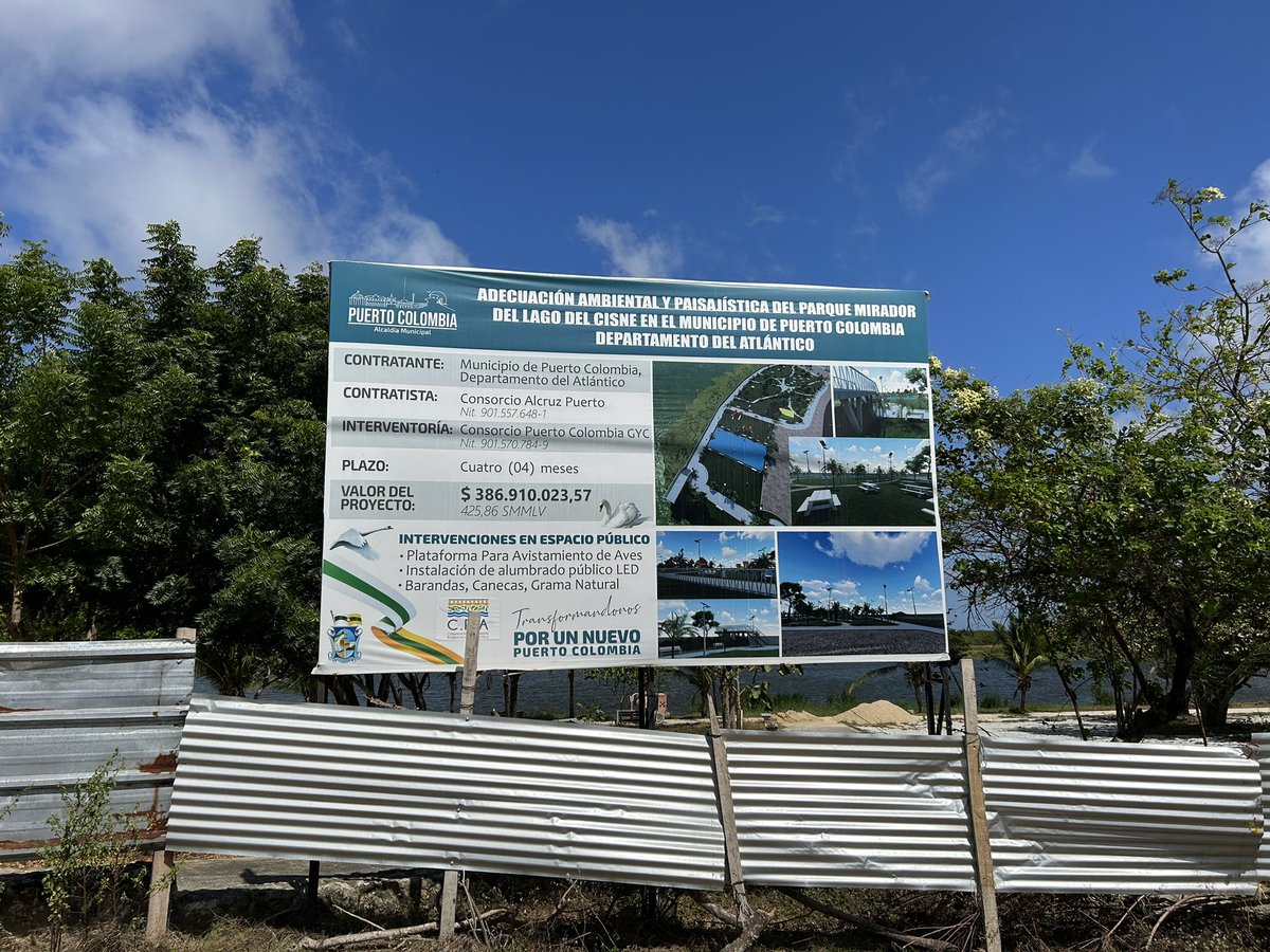 hmbaquero's tweet photo. El parque lineal - Lago del Cisne, Antigua Vía a Puerto Colombia - se había convertido en un ameno espacio de encuentro para la comunidad de @alcaldiaptocol 

Hoy está abandonado y sin dolientes. 👇👇👇

Urge recuperación de la vía y del espacio urbano. https://t.co/0y9Vc7UWHi