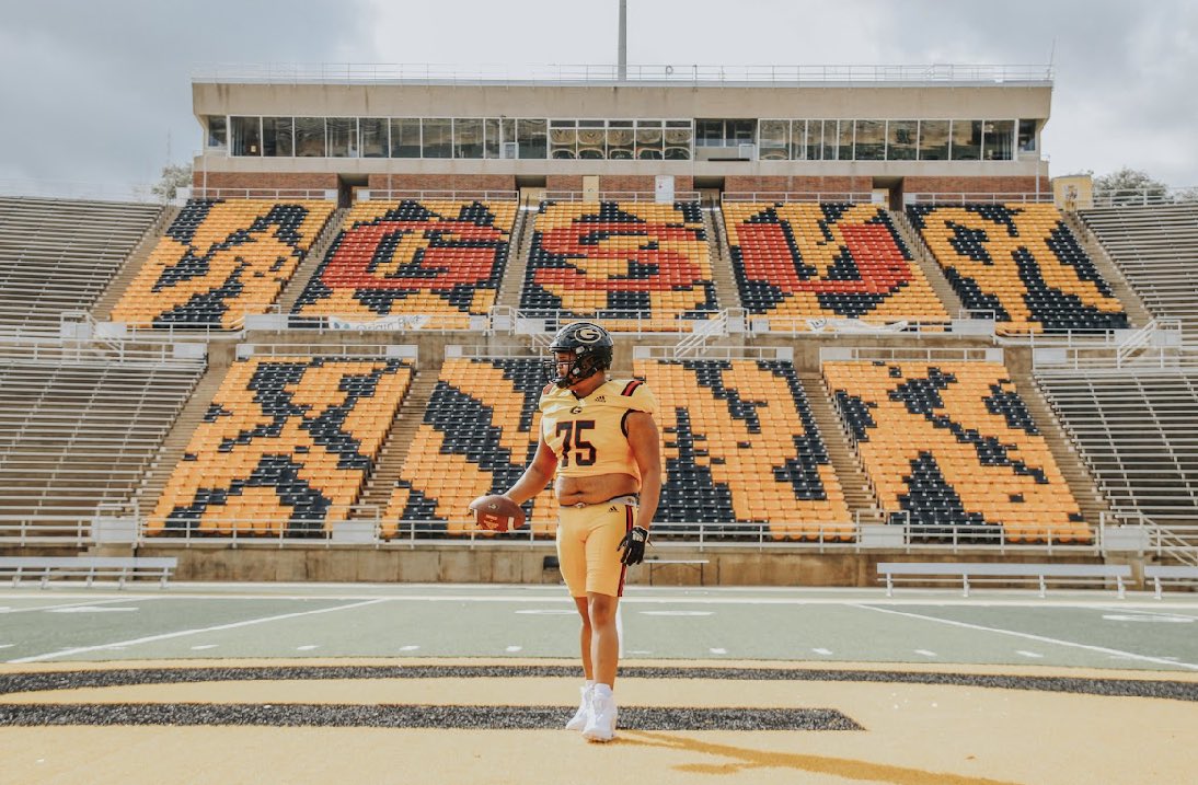 After a great conversation with coach <a href="/CoachRobertVal/">Coach Robert Valdez</a> I am glad to say I have received a full ride scholarship to Grambling State University.
@dbcoachmike <a href="/Coach_JayAustin/">coach_Jay Austin</a> <a href="/AVCAthletics/">AVCMarauderAthletics</a> 
<a href="/DRRJuCoProspect/">DRRJuCo 2.0</a> <a href="/JuCoFootballACE/">JuCo Football Forer</a> <a href="/JUCOFFrenzy/">JUCO Football Frenzy</a> <a href="/KingofJUCO/">KingofJUCO</a> <a href="/GSUFootball01/">Grambling State Football 🐯</a>