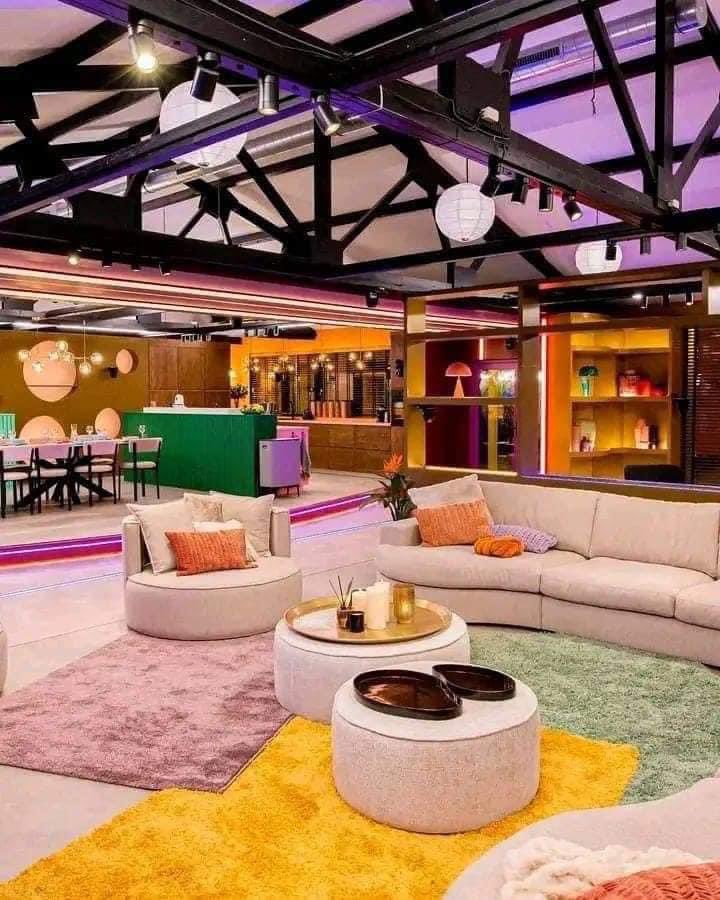 Cutelarry6's tweet photo. #BBTitans House 🎉🎉🎉🎉😘😘
This is Giivvvviinnngggg😍😍
#BBTitans 
#BBTitans https://t.co/loRFYZnbu0