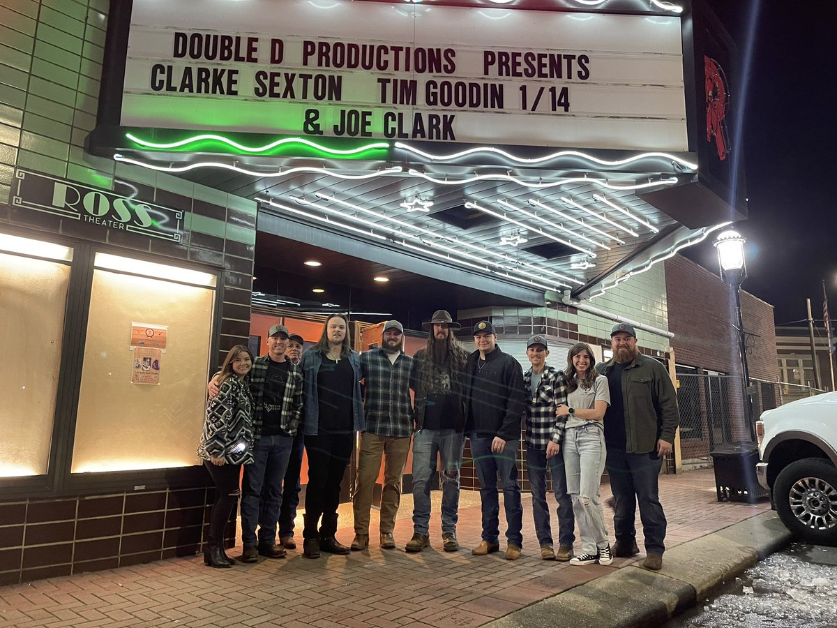 DDproductions22's tweet photo. First show in the books! Unbelievable! Huge shout out to @clarke_sexton @TimGoodinMusic  and Joe Clark for rocking the Ross! https://t.co/xYYHp24cuW