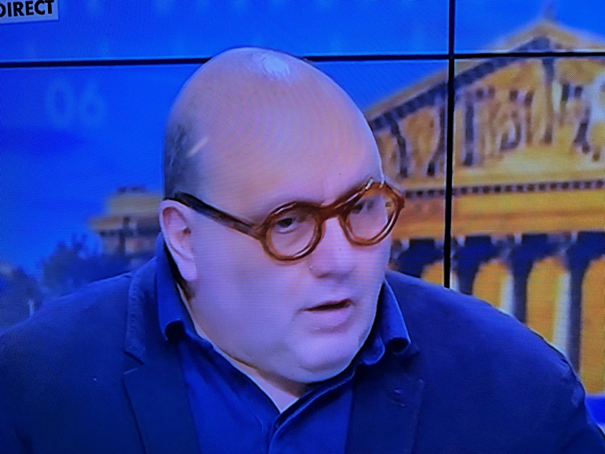 GregoireLaine's tweet photo. @juliendray Cessez de dire n’ importe quoi voir des mensonges 
Ancien #flic j’ ai toujours porté hors service mon arme administrative sur moi, respectant à la lettre le #RIPN (règlement) notamment quand je me rendais sur #Paris
Propagande gauchiste insupportable @CNEWS https://t.co/ssXblwLDXg