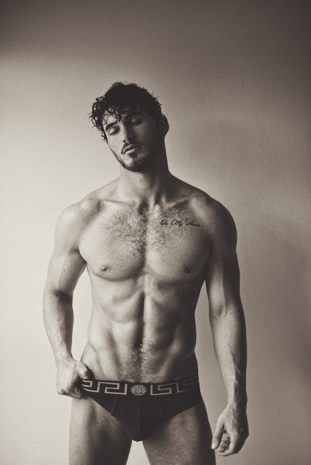 link in bio #SundayFunday https://t.co/E5fcfEPegK<a href="/tag/sundayfunday"class="tags">#SundayFunday</a>