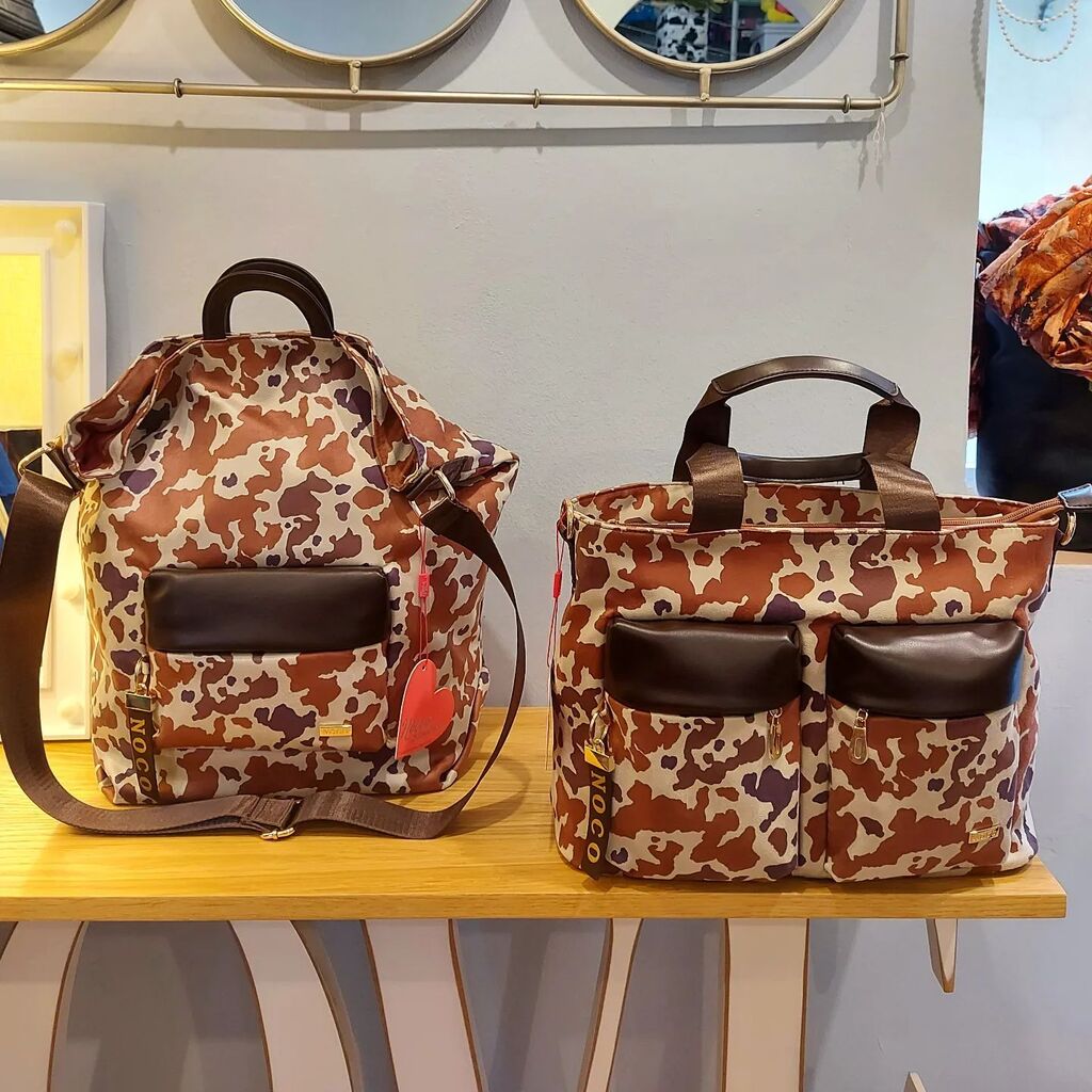 regalsleonor's tweet photo. 👜
#bolso #animalprint #tendencia #bags #loverbags #woman #complementos #lookstyle #style #trendy #@acsaalcarras #petitcomerç #comerçdeproximitat #sócpetitperòvalent #regalsleonor https://t.co/wfLaQGFG4H