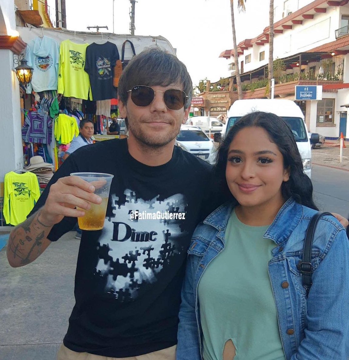 stylinarts's tweet photo. THIS LOUIS IS WITH THIS HARRY https://t.co/UoCD0d279h