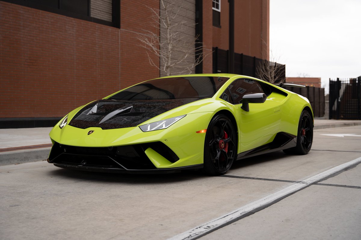 Max__Fisher's tweet photo. What is everyones favorite car of 2023?
.
#mercedes #lamborghini #mclaren #Bugatti #ford #chrysler #dodge #jeep #bestcar #car #cars https://t.co/BRukM2OAsm