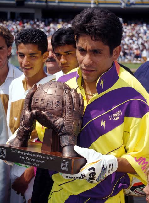 @Sucutuzzzzzz @ErickTheRR @LMXChipotle Campos fue el 3er mejor portero del mundo en el 1993. Ochoa va por su 3er descenso en Europa.