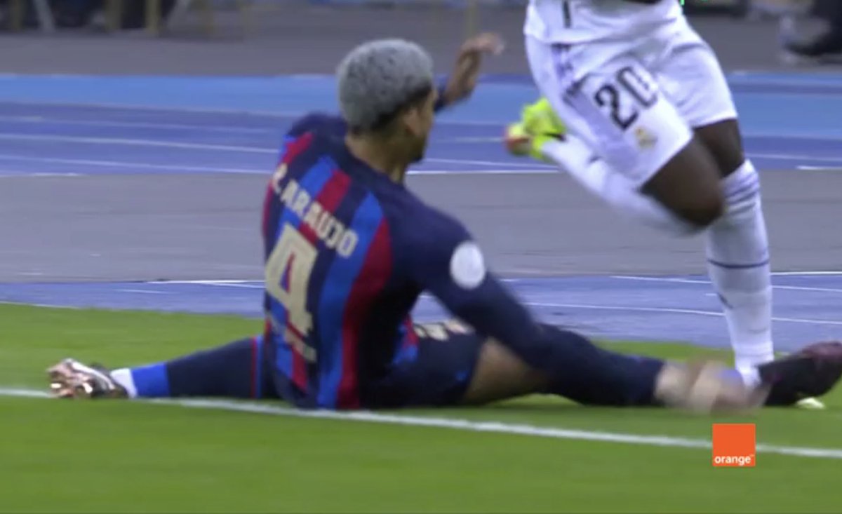 Mírala cara a cara que es la primera🤣🤣 #SuperSupercopa #