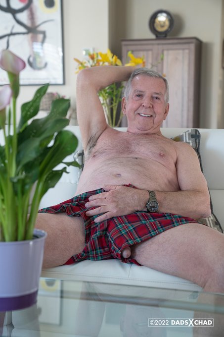 Compare and contrast... https://t.co/peaDtTryyd<a href="/tag/suitandtie"class="tags"><span>#suitandtie</span></a><a href="/tag/gaypride"class="tags"><span>#gaypride</span></a><a href="/tag/papi"class="tags"><span>#papi</span></a><a href="/tag/skinnydipping"class="tags"><span>#skinnydipping</span></a><a href="/tag/dilf"class="tags"><span>#dilf</span></a>