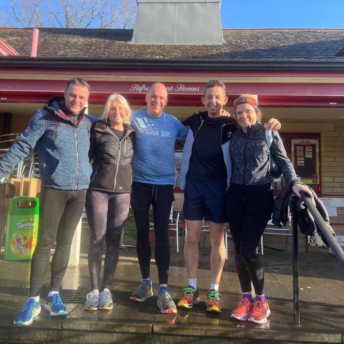 peteevans tweet media