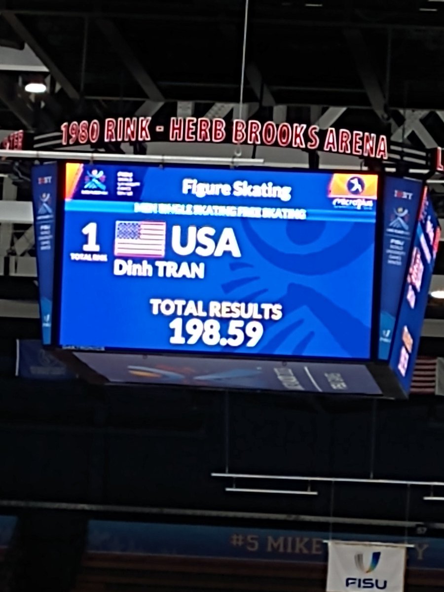 LePigeonBercy's tweet photo. #lakeplacid2023 #fisugames #unisport #figureskating #menFS https://t.co/jHE3cJUx6x