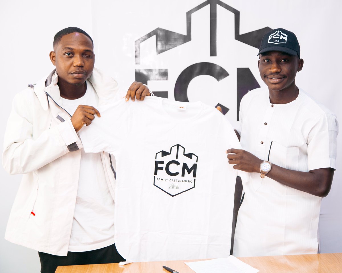 jhaywonderx's tweet photo. I’m happy to introduce y’all to my new family @IntFcm . I’d appreciate every support I’ve been getting since I dropped my first single &amp; EP just watch this space I got so much more coming.cheers to this new phase ❤️
#YoungDon #FCM https://t.co/ERRqVPW2En