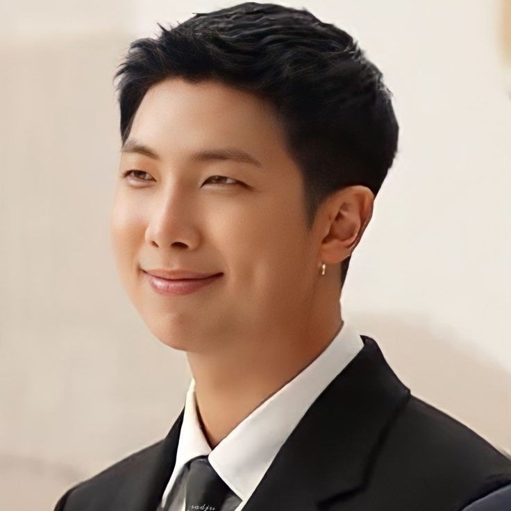 ลุคนี้กูดูหล่ออยู่เหมือนกันนะ