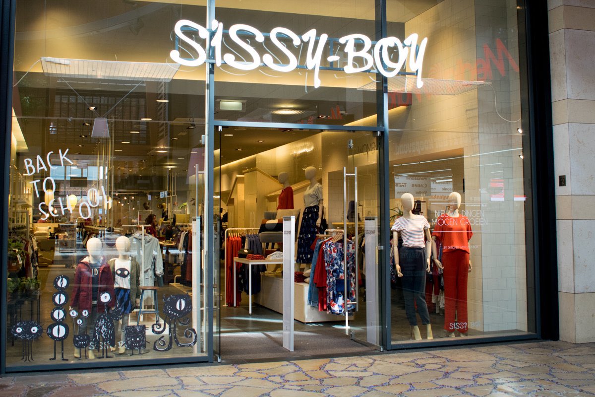 twinkmoder on Twitter "Where you shop vs where I shop https//t.co