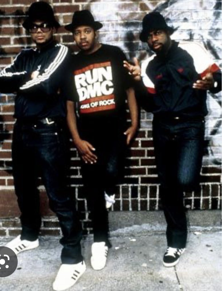 coachjamiehuey's tweet photo. I turned 49 yrs old few weeks ago. 
I’m thankful I was here to see how influential these guys were to the world. 🎶 🌎 
I miss good hip hop. 

#RunDmc

 @RevRunWisdom @THEKINGDMC 
#JamMasterJ https://t.co/139Rm1aHzu