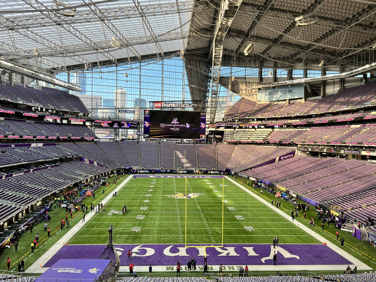 nacholeber's tweet photo. This place ‘bout to explode! #SKOL https://t.co/D1OAvtBavw