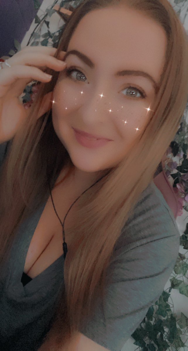 I’m having a subathon today! 2pm pst hope to see y’all there! Link in bio! #twitch  #gamergirl #streamer