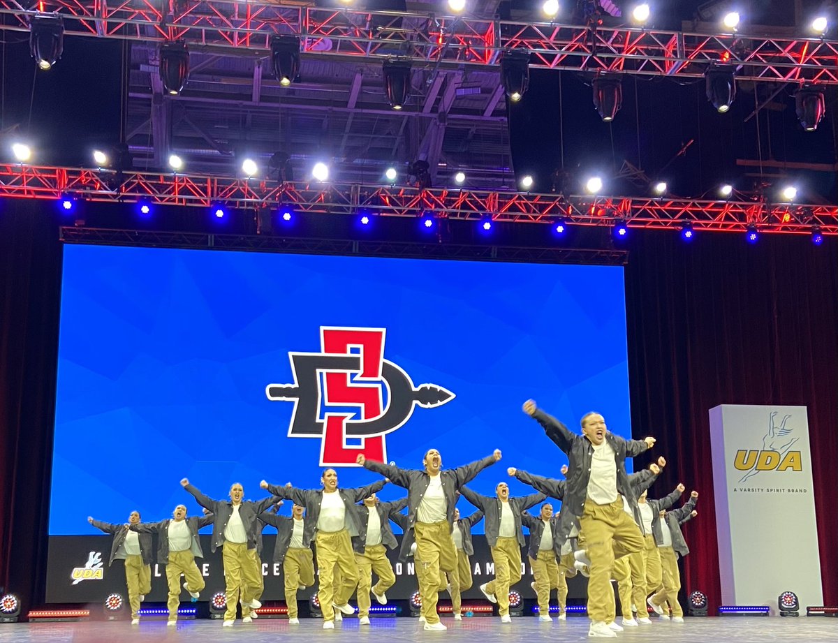 .<a href="/SDSUDanceTeam/">SDSU Dance Team</a> just absolutely SLAYED it in Hip Hop‼️ #GoAztecs