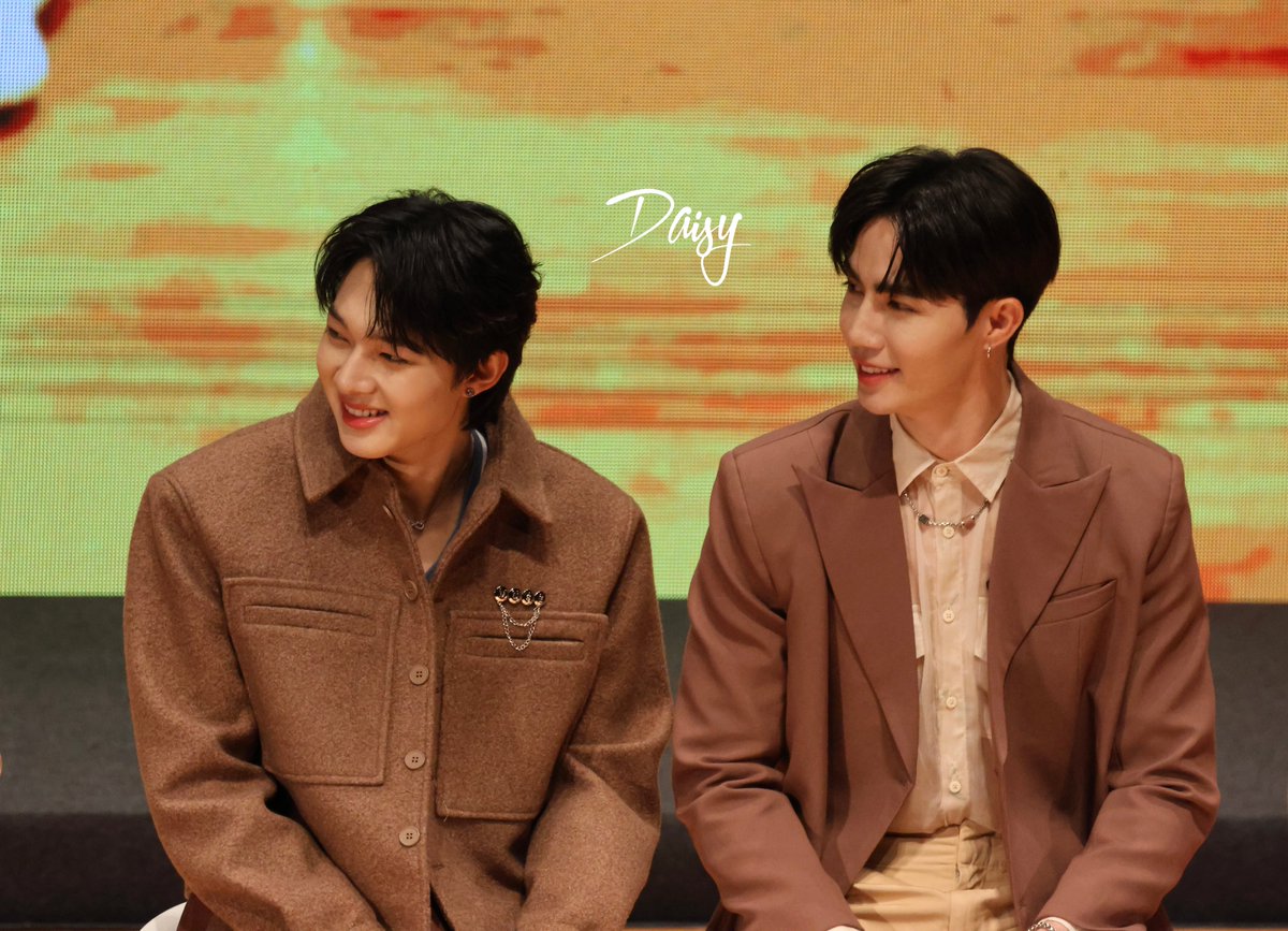 Daisy20220520's tweet photo. #CutiePieFMInTaipei #ZeeNuNew #ZeePruk #NuNew #MaxNat https://t.co/AUztr6X2Uj