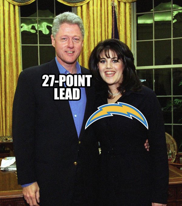 Yall 😂😂😂😂 https://t.co/27PPD0Ga2w