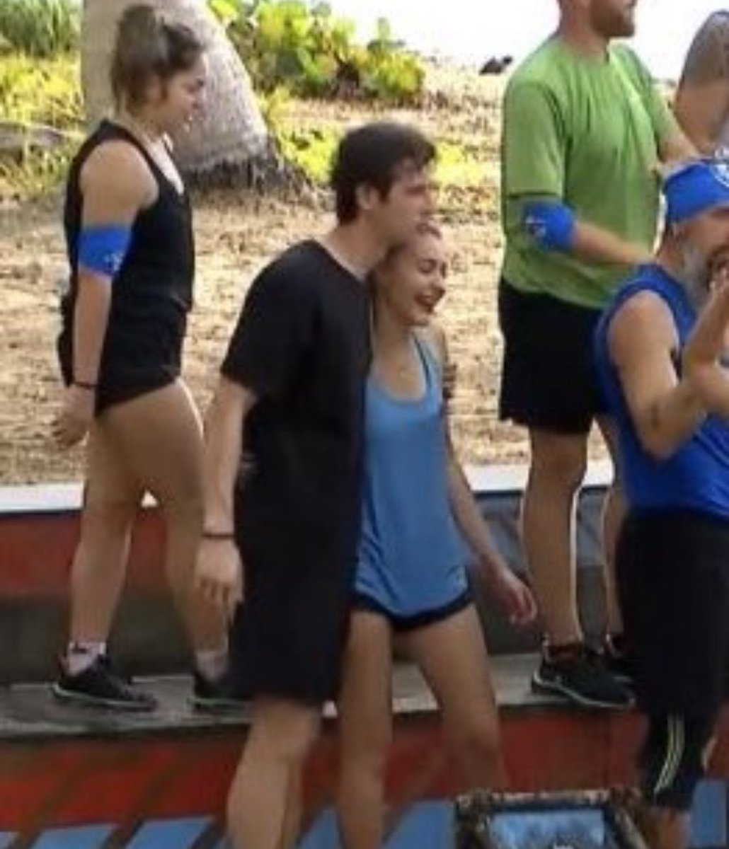 YK59685100's tweet photo. bi kaç haftaya heryerde editlerini görceğimiz ikili #aleyna #tangu #survivor2023 https://t.co/bUeLUY6MVV