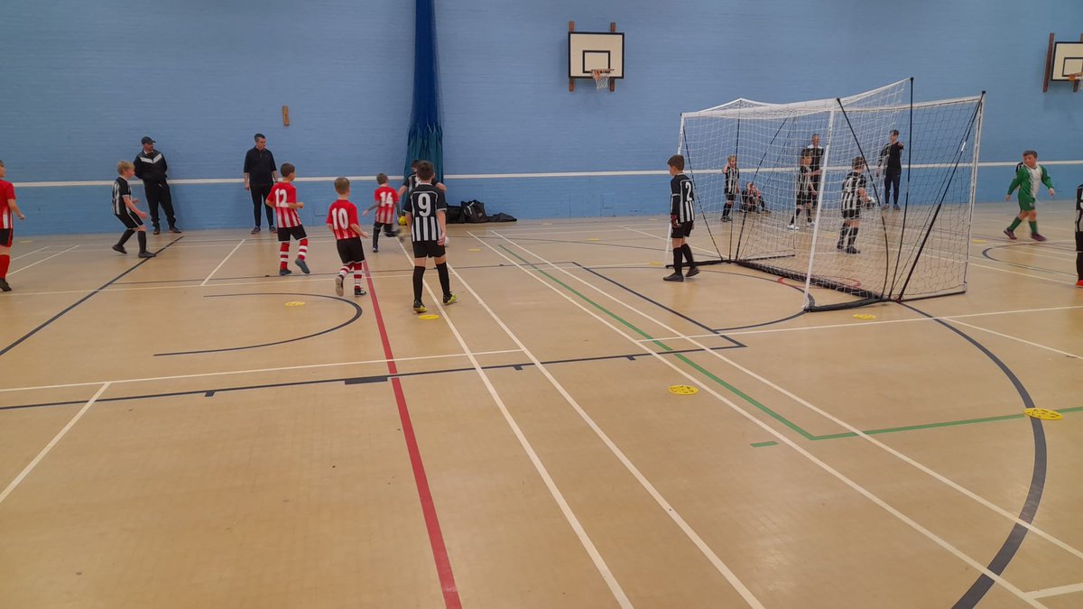 SWMSL's tweet photo. Today also kicked off the first of our Futsal events, with the u10s.
β½ 12 teams
β½ 30 matches
β½ 205 goals
β½ 6.8 goals per game
Not bad for a Sunday morning. A brilliant intro to Futsal.
#Goals #SWMSL https://t.co/Ph1FfarCHH