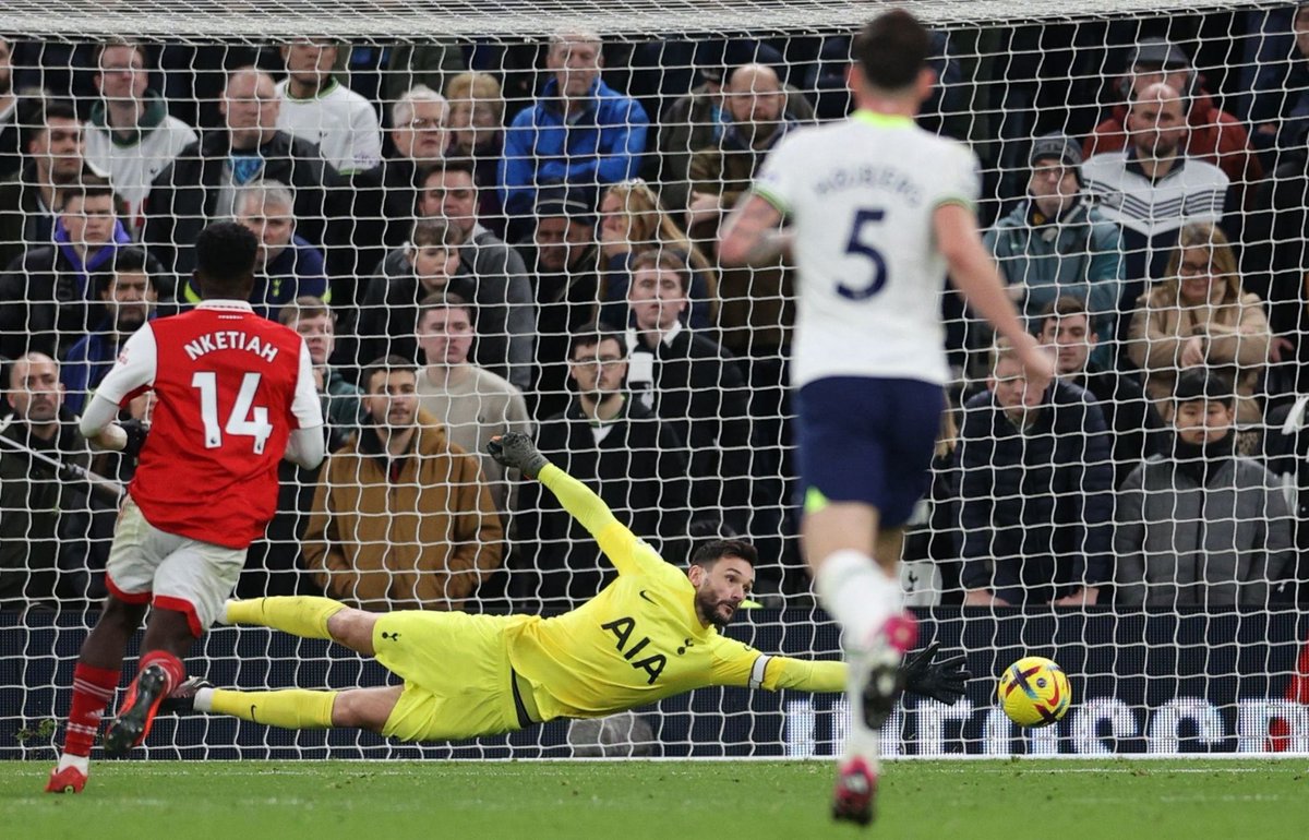 TheSpursWatch's tweet photo. 🗣️| Antonio Conte

"I consider Hugo one of the best keepers in the world." #THFC https://t.co/kNq8ib8BYE