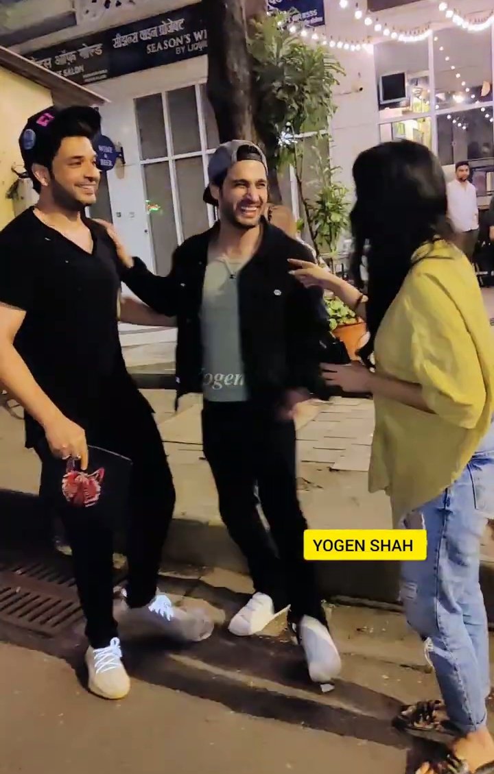 __pawni__'s tweet photo. Yeh kya hi gayaaaa😭😭
#TejRan https://t.co/xPEZ9MYtdc