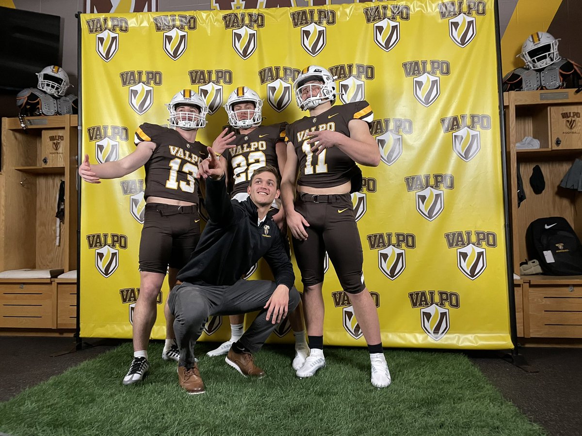 Had a great time at Valpo over the weekend! Thank you everyone for your hospitality. <a href="/valpoufootball/">Valpo Football</a> <a href="/CoachBDoc/">Brian Dougherty</a> <a href="/CoachLutgens/">Andrew Lutgens</a> <a href="/CoachLFox/">Landon Fox</a> <a href="/centurions_fb/">CAL Football</a> <a href="/Gavin_Houser22/">Gavin Houser</a> <a href="/BebieJohnny/">Johnny Bebie</a>