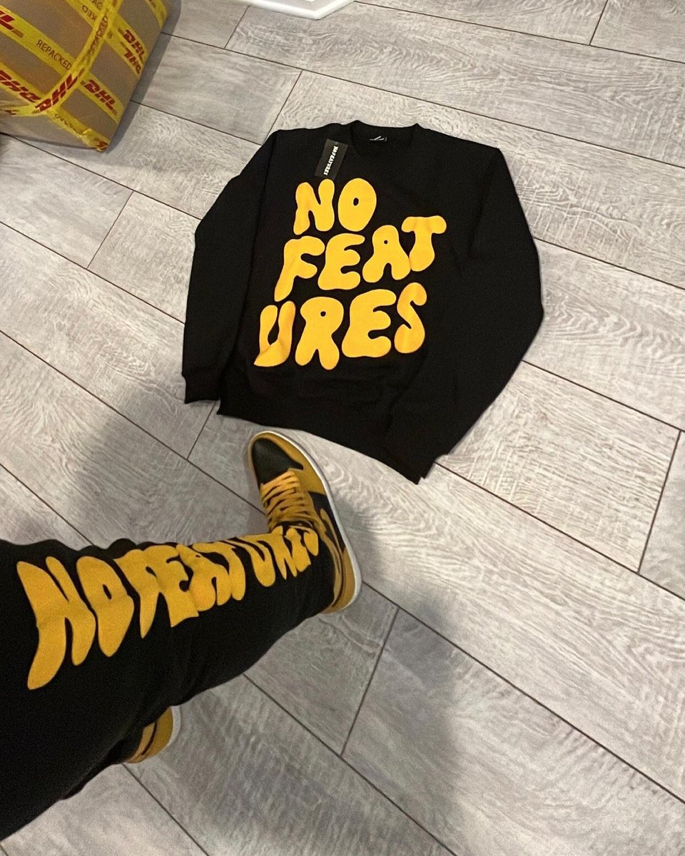 NoFeatures__'s tweet photo. Dropping this Friday!!! #ShopNoFeatures https://t.co/oXpfgPHAiN
