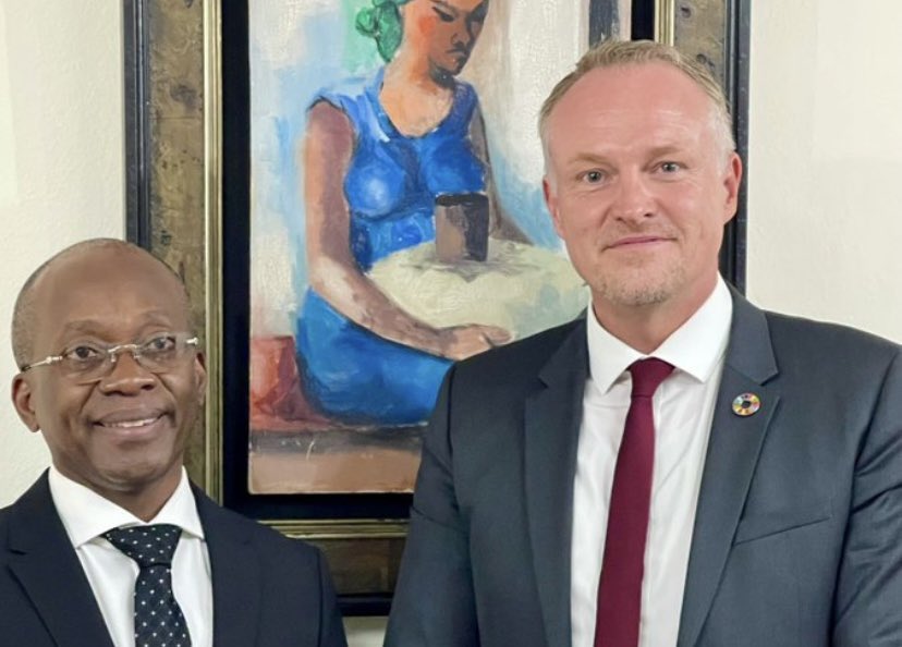 josephlunieOFF's tweet photo. Le responsable @MEFHaiti Michel Patrick Boisvert a rencontré le vendredi 13 janvier, le représentant du @undphaiti @nrhartmann. Au menu: le financement des priorités d’🇭🇹sécurité, justice et élections pour un retour à un pays paisible et prospère. @josephlunieOFF #RFM https://t.co/JWYSDdJcoU