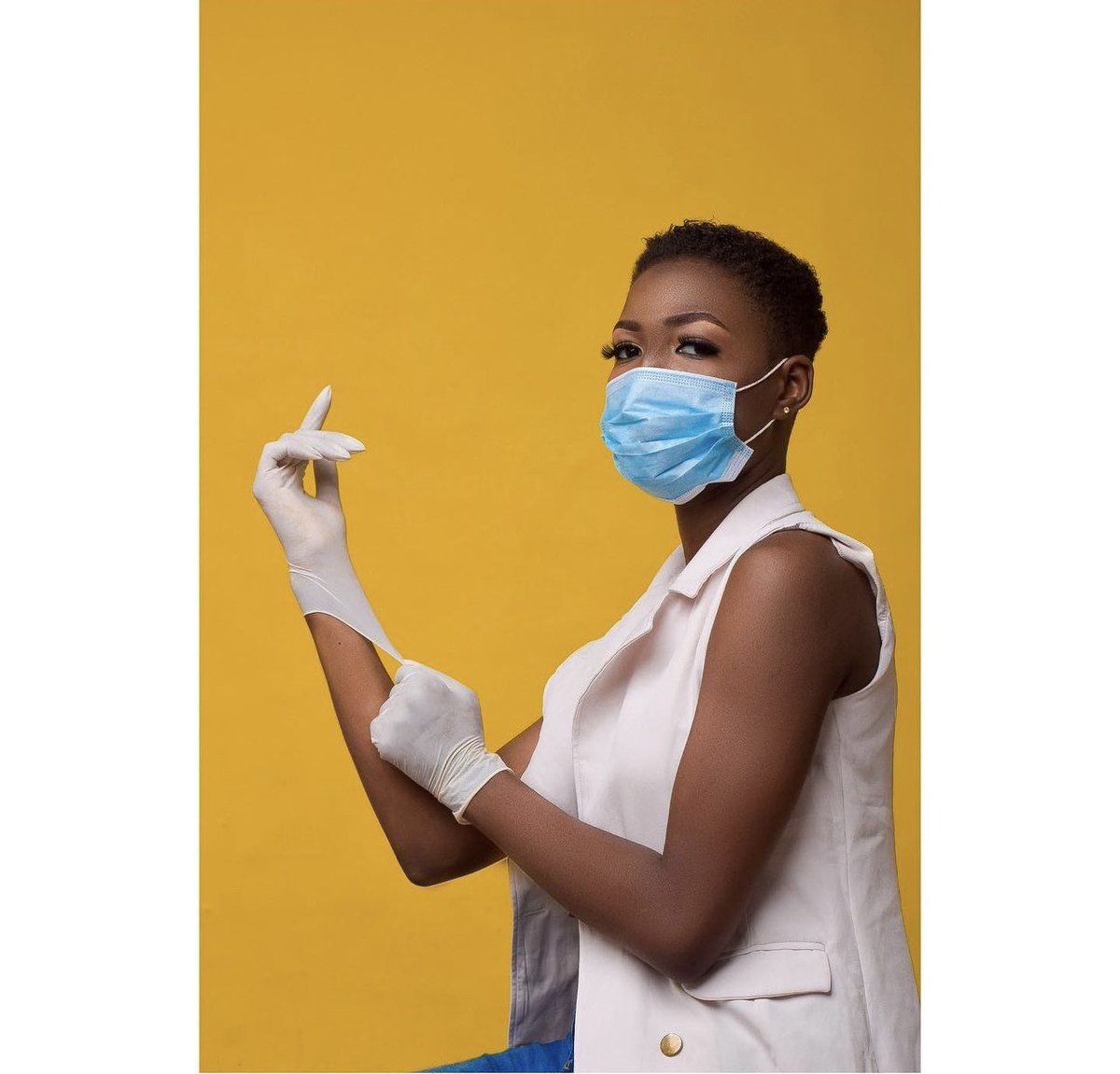 Meet the first Nigerian born #Nurse to feature at #BigBrotherTitans 

Drum Rolls 🥁 

Meet Jesupelumi AFasesin - A registered nurse  who graduated from Sacred Heart School of Nursing,  Abeokuta, Nigeria in 2018.

Introduced by her stage name “Jaypee”, she...