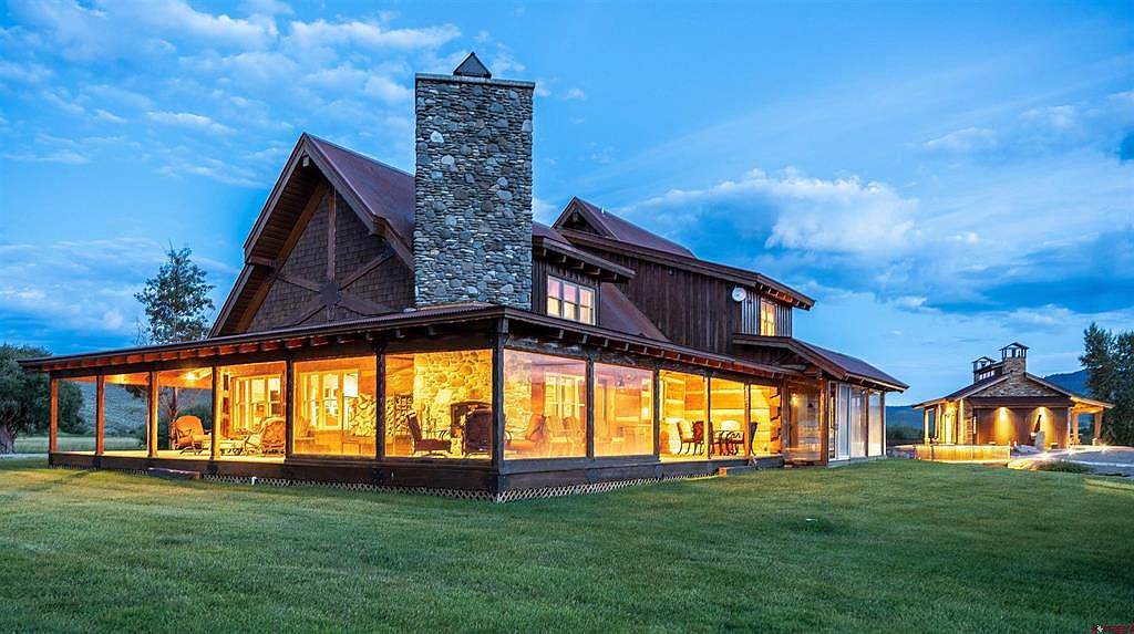 Barndominium & Farmhouses tweet media
