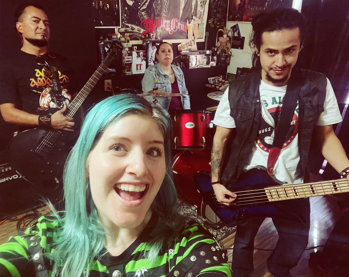 Stt_Mx's tweet photo. Scarlett is in the house.
Who’s ready to rock? 🤘🏻🔥🖤
#rehearsal #scarlett #scarlettlegion #rock #metal #music #metalgirl #metalgoddess #ladydestroyer #icequeen #ripper #zottoroulette #family https://t.co/bkjPh7U3VL