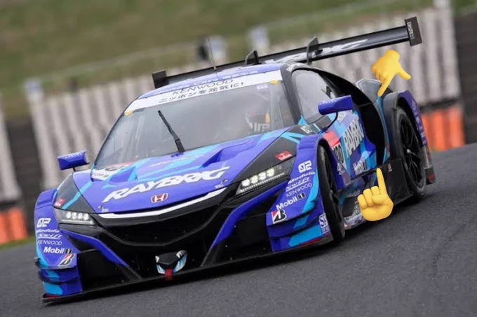 この写真が顕著でわかりやすいんだけど規定自体はずっとあるのに明らかに車体形状が異なってるんだよね 