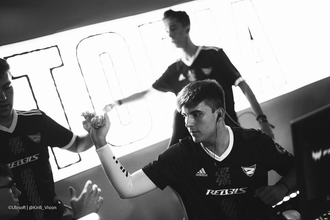 RebelsGaming's tweet photo. La escena de @Rainbow6ES nos ha apoyado desde el inicio; miles de gracias a todos. A los fans, la competición, los jugadores y el staff.

El Rainbow 6 siempre formará parte de la historia de Rebels Gaming, ha sido un placer. 

#BeRebels 🖤❤️ https://t.co/BD0FlBKTGz