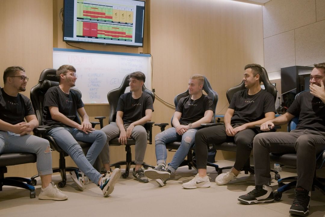 RebelsGaming's tweet photo. La escena de @Rainbow6ES nos ha apoyado desde el inicio; miles de gracias a todos. A los fans, la competición, los jugadores y el staff.

El Rainbow 6 siempre formará parte de la historia de Rebels Gaming, ha sido un placer. 

#BeRebels 🖤❤️ https://t.co/BD0FlBKTGz