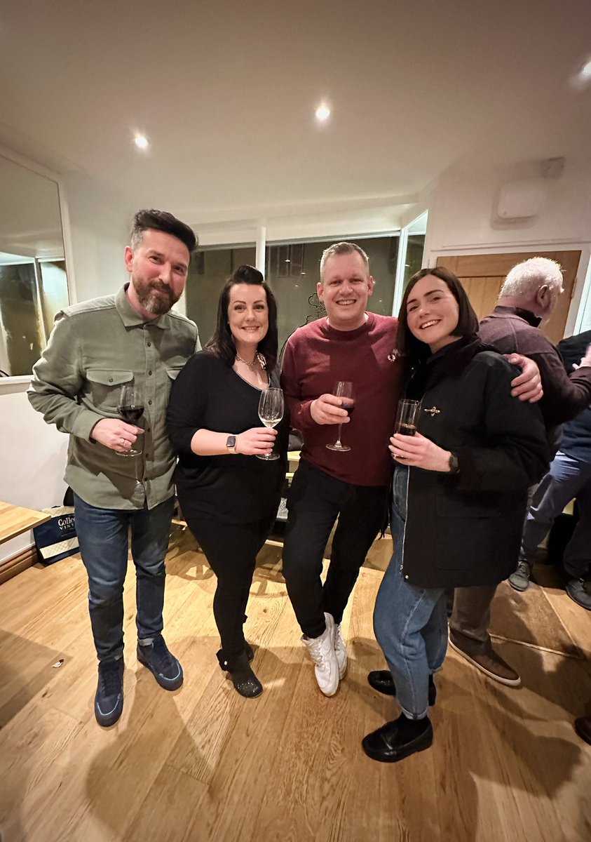 maebenot's tweet photo. Happy 10th birthday @LittleFishHove 

Huge congratulations beautiful friends and to your wonderful team ❤️

#brighton #Hove #supportindependantbusiness @brightontop20 @EatBrighton https://t.co/f6Ebb0YboS