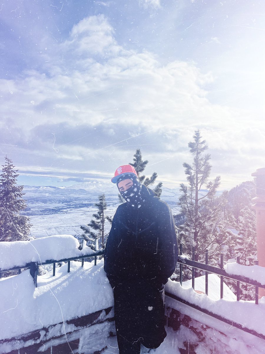 NTMISAH's tweet photo. BURRRR ❄️ https://t.co/vyC951QUYa