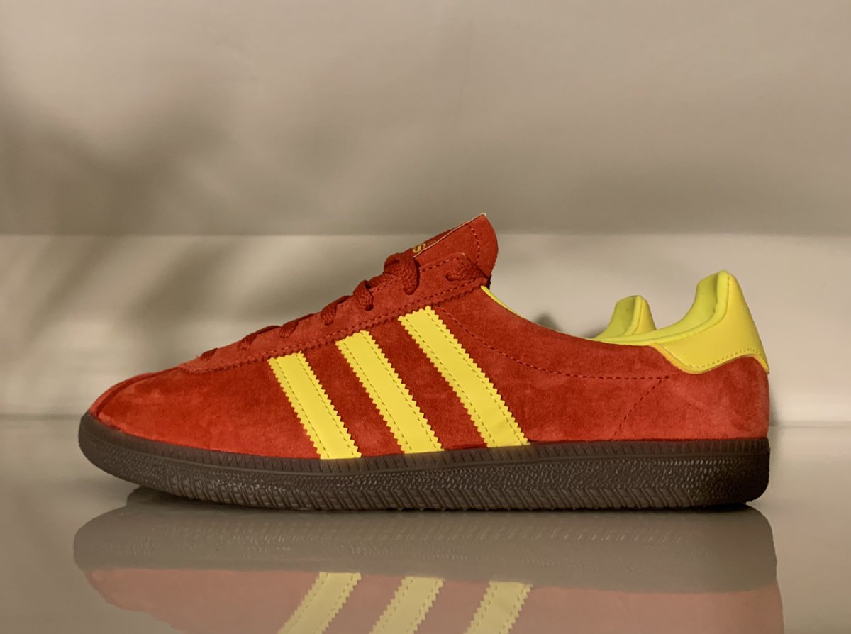 @DeadstockUtopia @Firthy_David @dassleresales @IAMDEADSTOCK #adidas Athen. 2022 size? reissue of the Japanese Athen