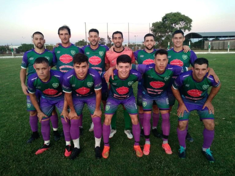 EL DECANO SE QUEDÓ CON EL CLASICO Y EL GRUPO ⚽ Los vecinos se vieron las caras por primera vez en el año por la #SuperCopa de Entré ríos, en un partido que tuvo de todo.