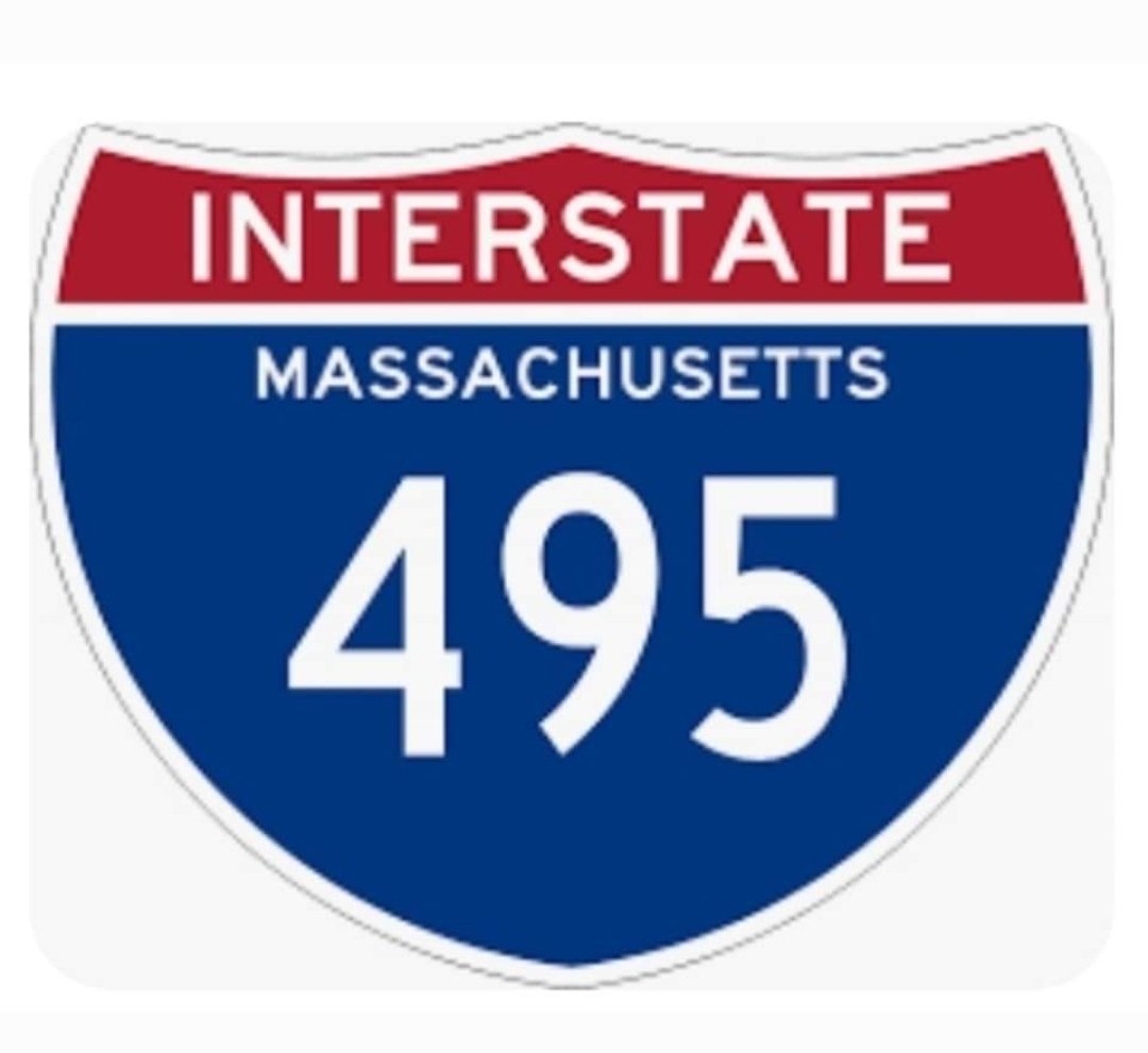 RockinghamAlert's tweet photo. (OOA) Merrimac, MA *MVA/TRAFFIC* Interstate 495 NB JNO Locust St - Motor vehicle crash with a car into the woods, unknown on injury or entrapment, use caution and expect delays (Zone 1) - 1/15 - 15:02 #MATraffic #I495NB #MerrimacMA https://t.co/M1PqYFkKTm