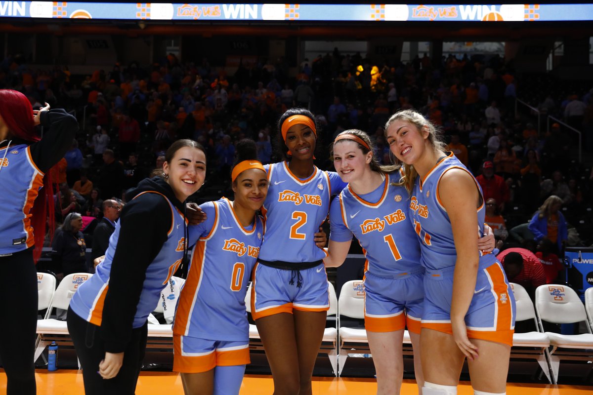 LadyVol_Hoops tweet picture