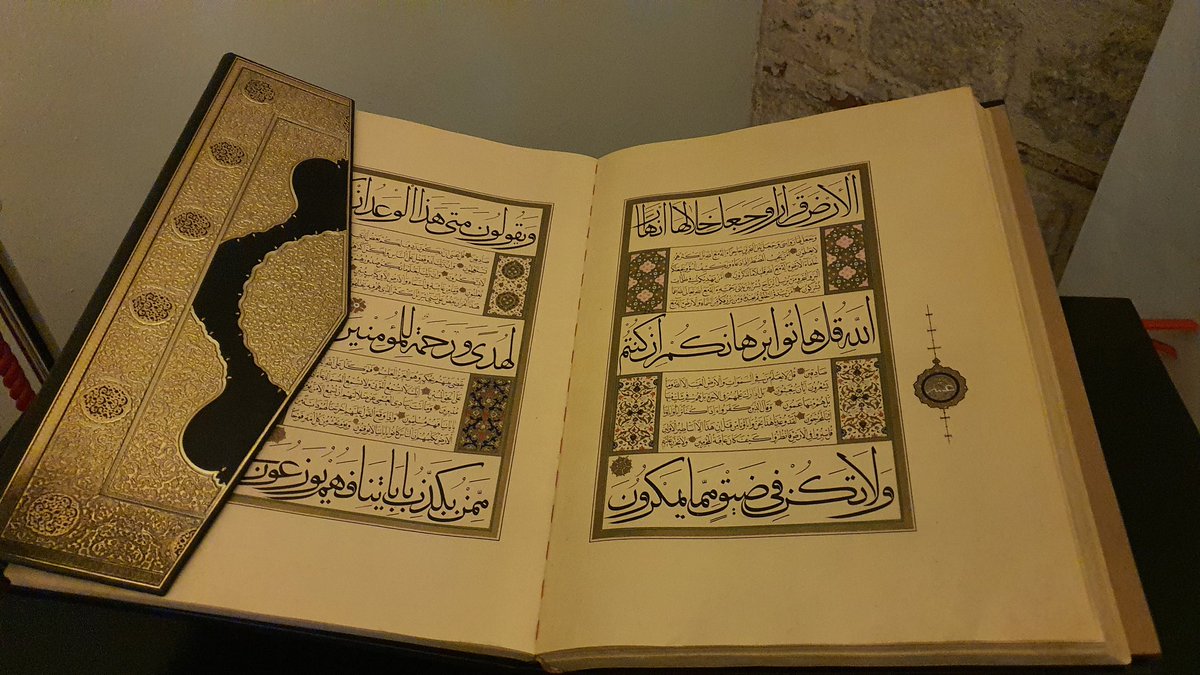 BeRealTV's tweet image. Ancient relics of Islam. The footprint of the Prophet Muhammad PBUH, an old Quran, the Prophet Muhammad&apos;s sword and Ali RA sword. The size of Ali RAs sword is shocking. He truly must have been built like a tank to handle such a heavy weapon. These were the men of men.