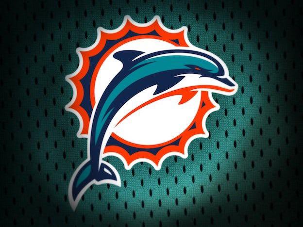 Man this Dolphins game is stressing me out. You got this @MiamiDolphins you can win this game https://t