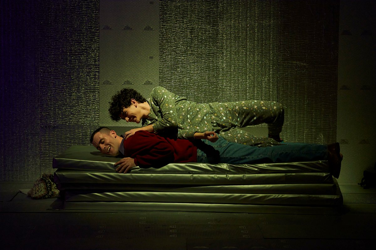 AkaBcn's tweet photo. 😴  Acabem la 1era setmana cansades però feliços!!!  #UppgivenhetTNC al @teatrenacional 
#Teatre #Teatro 

@danijmeyer @montserodriguez @quimavila @pauesk @dianagmz7 @biel_castano @annaalcubierre @mlucompte @gvidalribas @Paxinalia1
@mar_pares https://t.co/SELtXyK67A