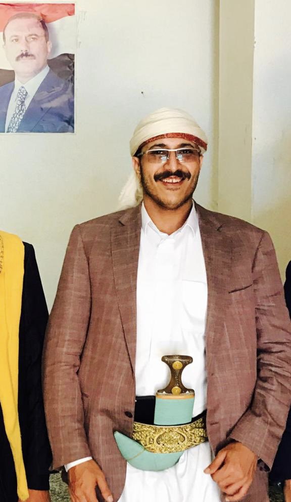 tarikyemen's tweet photo. عام سادس وعفاش في معتقل الكهنوت، ابني البكر ورفيقي وصديقي.
ورغم وجع الفقد، فان ميلادك ياولدي سيبقى هو يوم فرحنا الأول حين منحك جدك الاسم الذي يعتز به.
واليوم فان اشواقنا اليك هي شوق وطني عظيم يمثل كل اليمنيين الى وطنهم الحر الامن المستقر، الملتزم بعروبته وجمهوريته.
نحبك ونفتخر بك https://t.co/rmmLF241GT